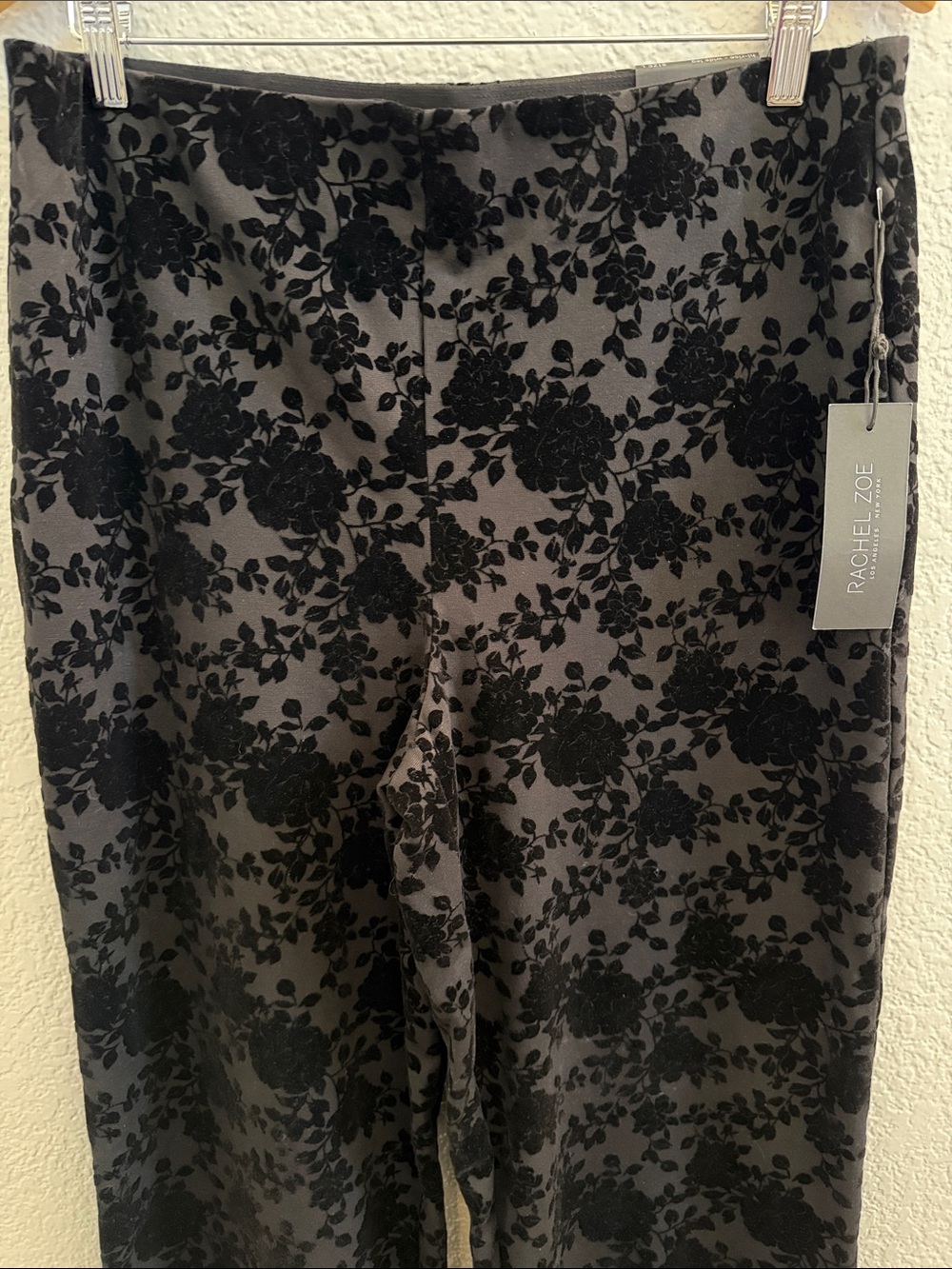Rachel Zoe Black Velvet Floral Wide Leg Trousers Size Large - Picture 4 of 7
